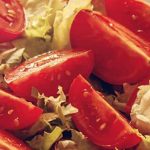 Linsen- und Kichererbsensuppe mit Hack und Wakame-Salat